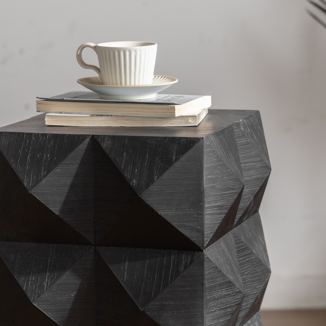 Distinct Geometric Texture