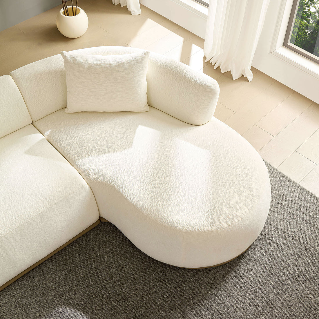 Seamless Modern Form