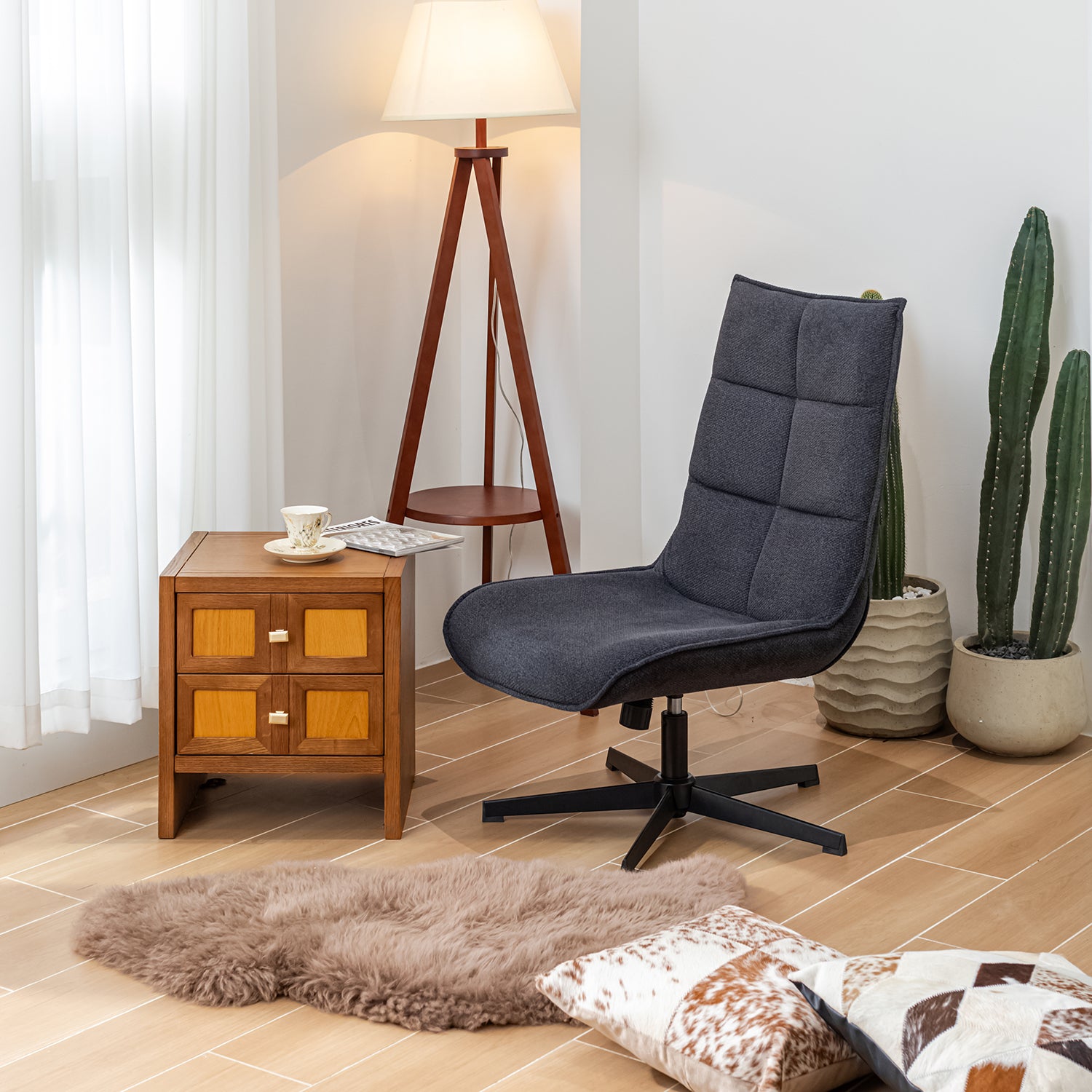 Lucks Swivel Lounge Chair with Fabric Upholstery, For Home or Office