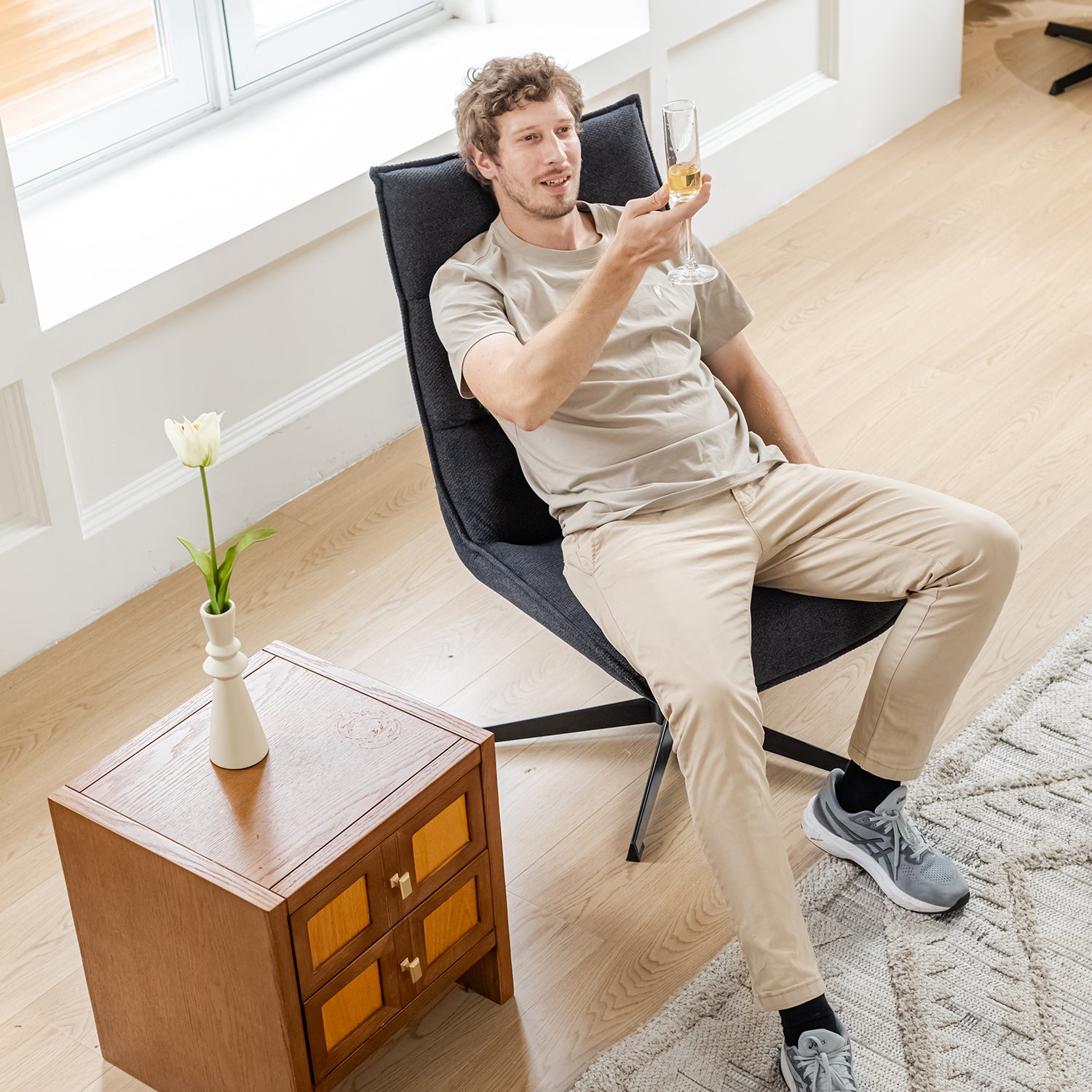 Lucks Swivel Lounge Chair with Fabric Upholstery, For Home or Office