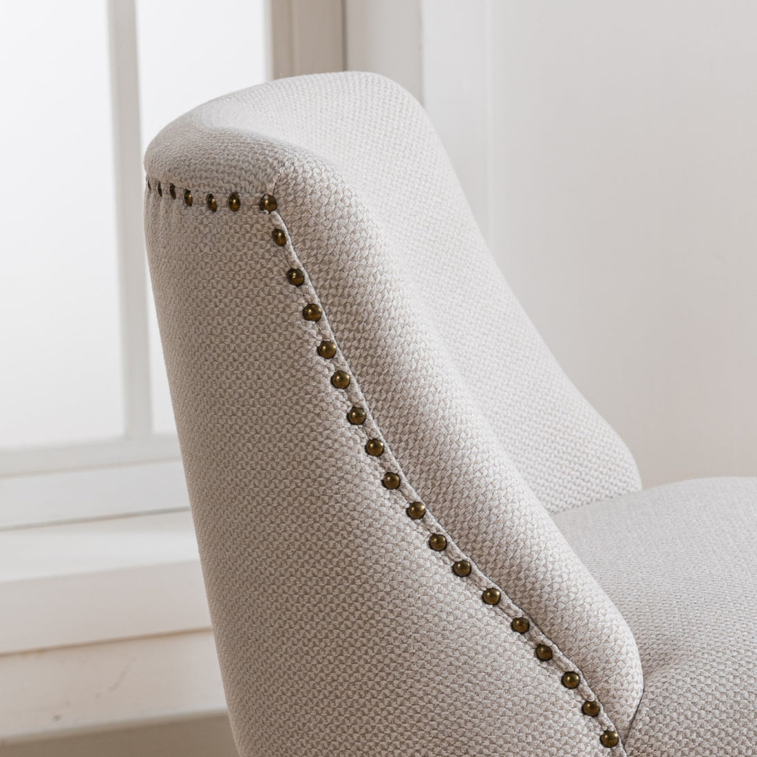 Curved Backrest Support