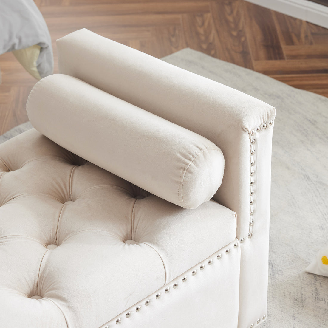Nailhead Detailing