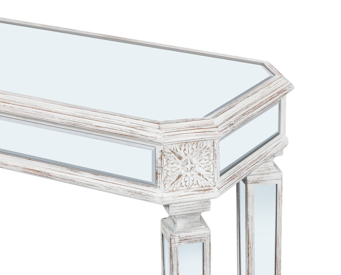 Elegant Carved Details