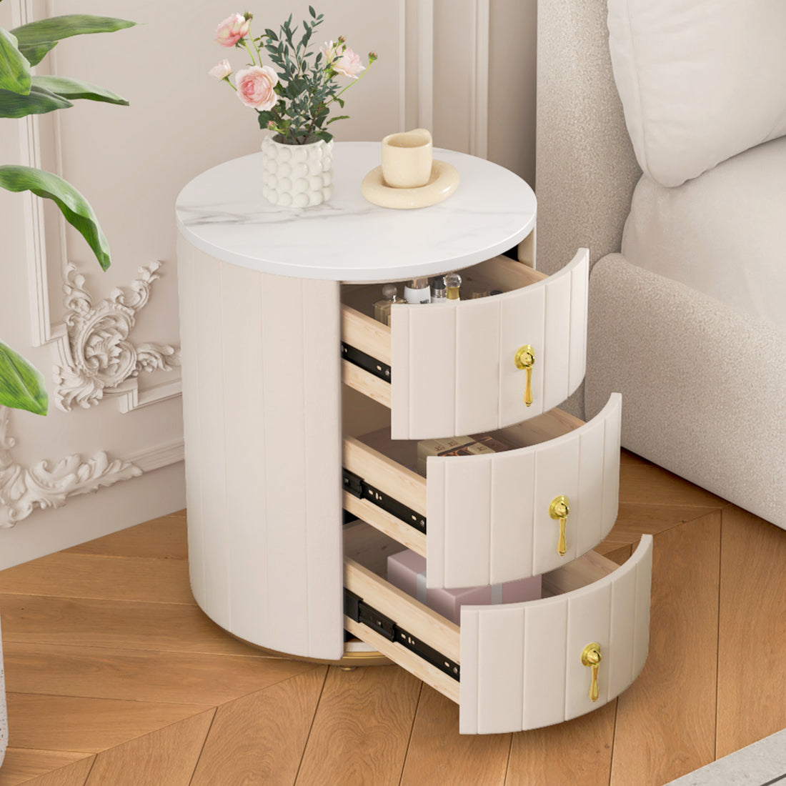 Gold-Tone Accent