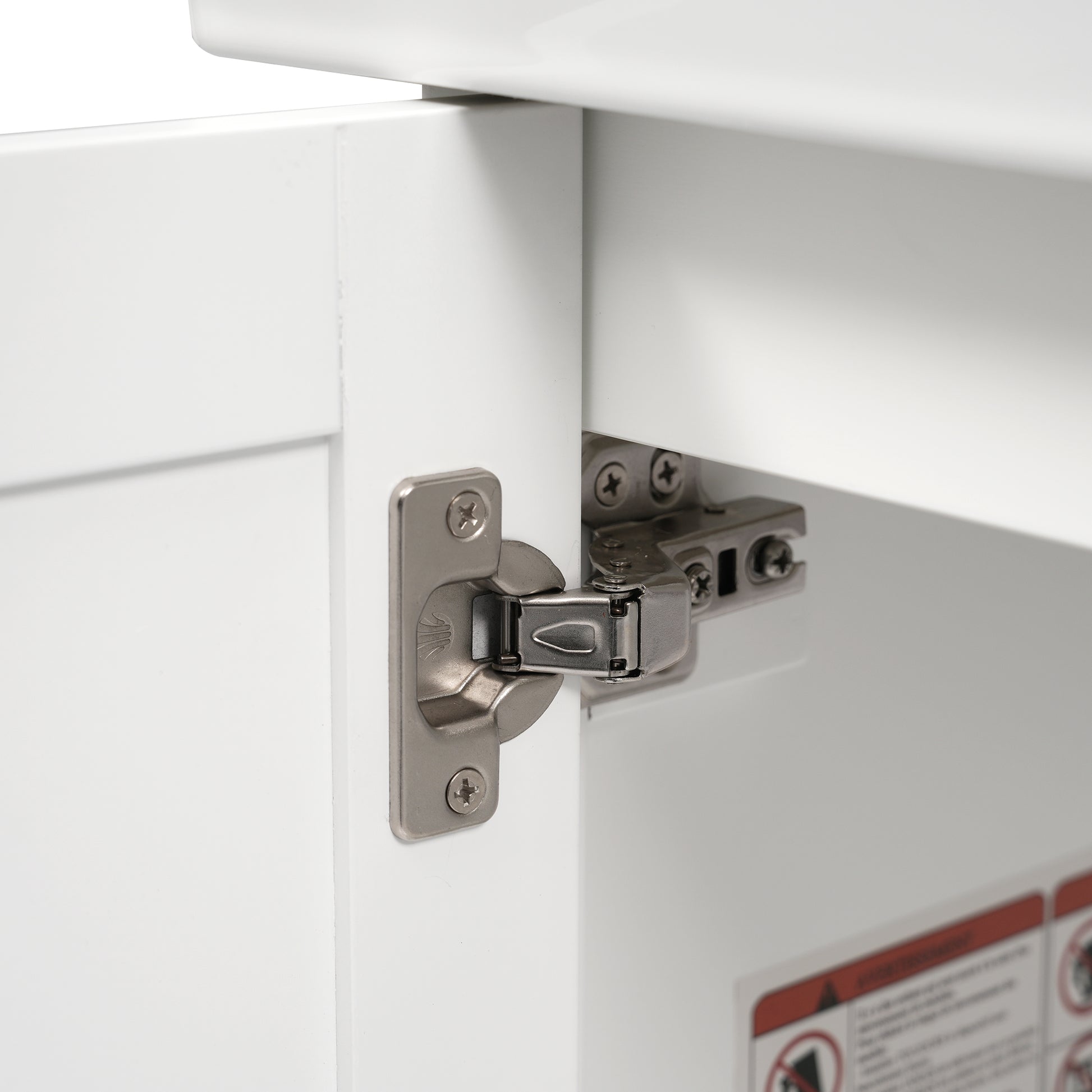 N729P277755K_media_16