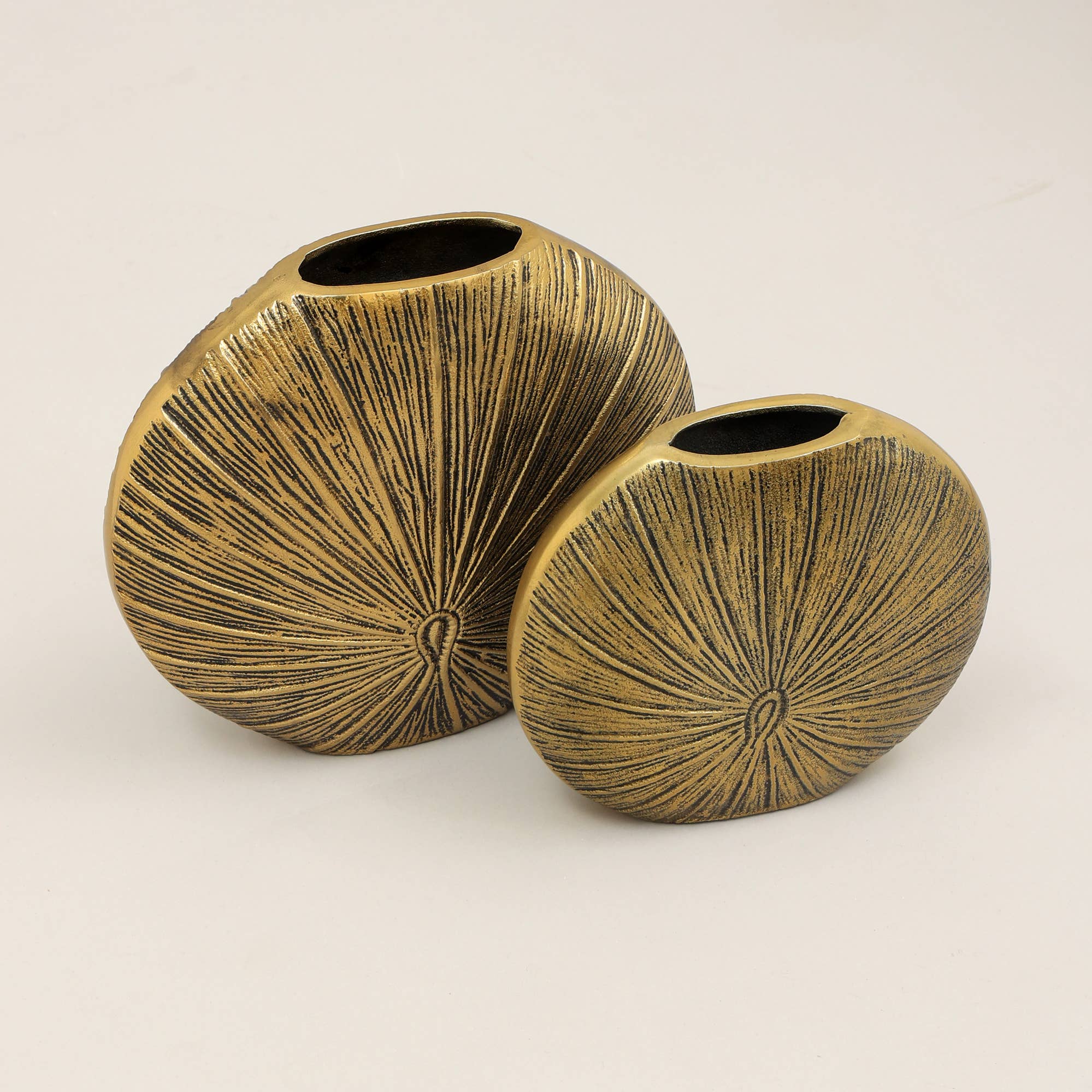 Iris Decorative Aluminium Vase Set of 2