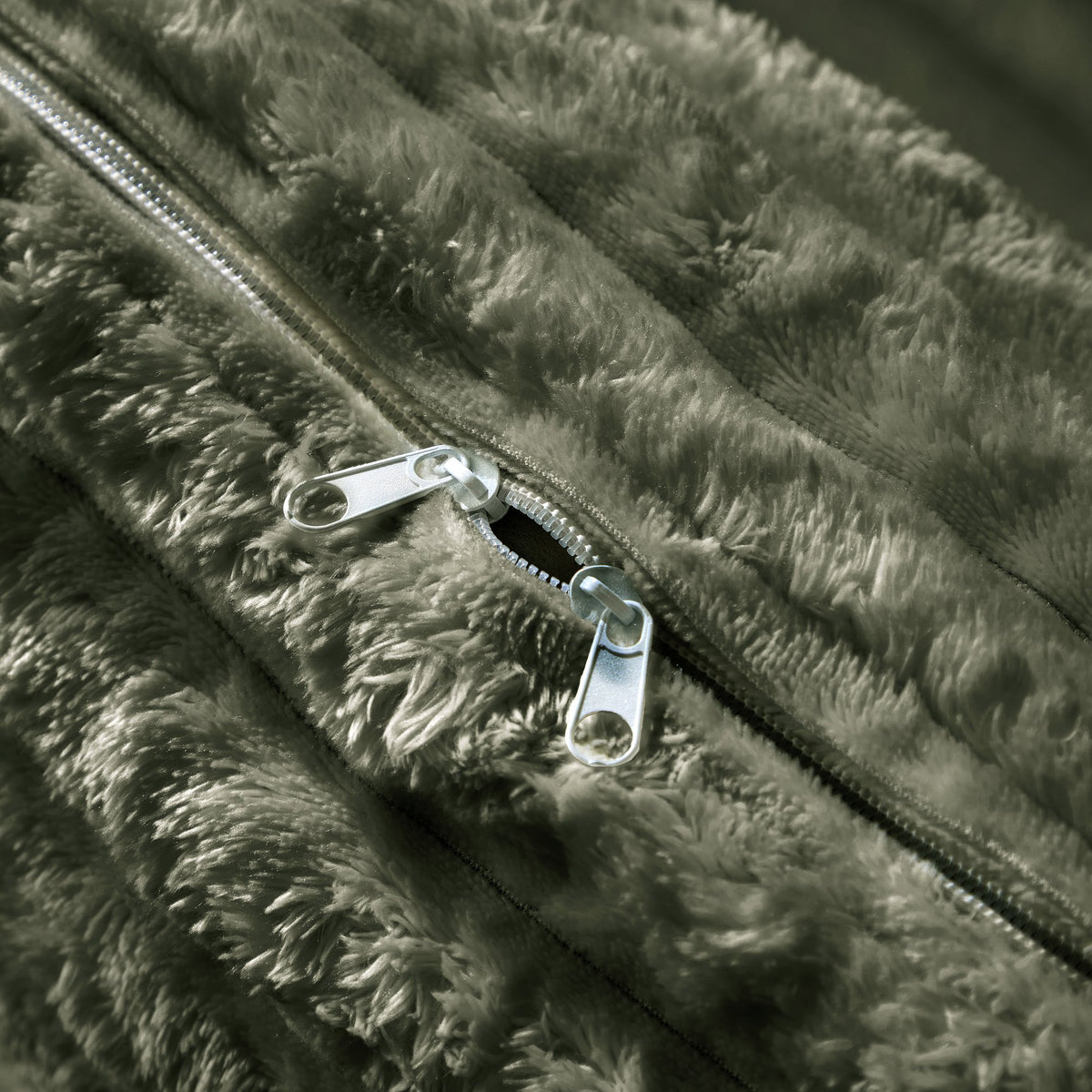 O-W1885P408846(21V06)_media_4_detail