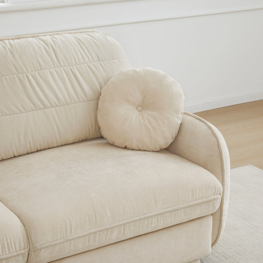 Round Pillows