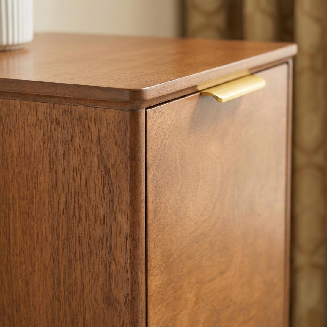 W1801108552_media_19