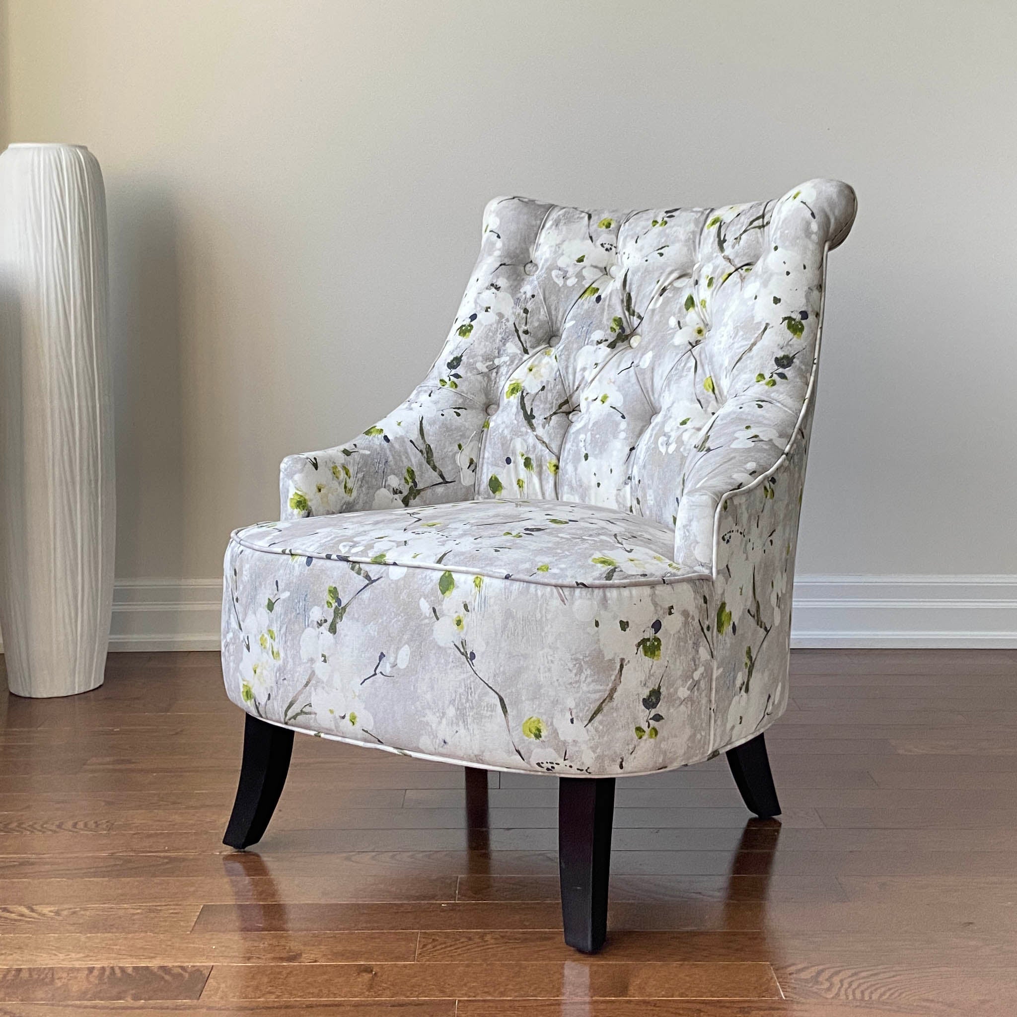 Homy Casa Pearce Pattern Accent Chair, Floral Upholstered Leisure Chair with Tufted Back,Open Box