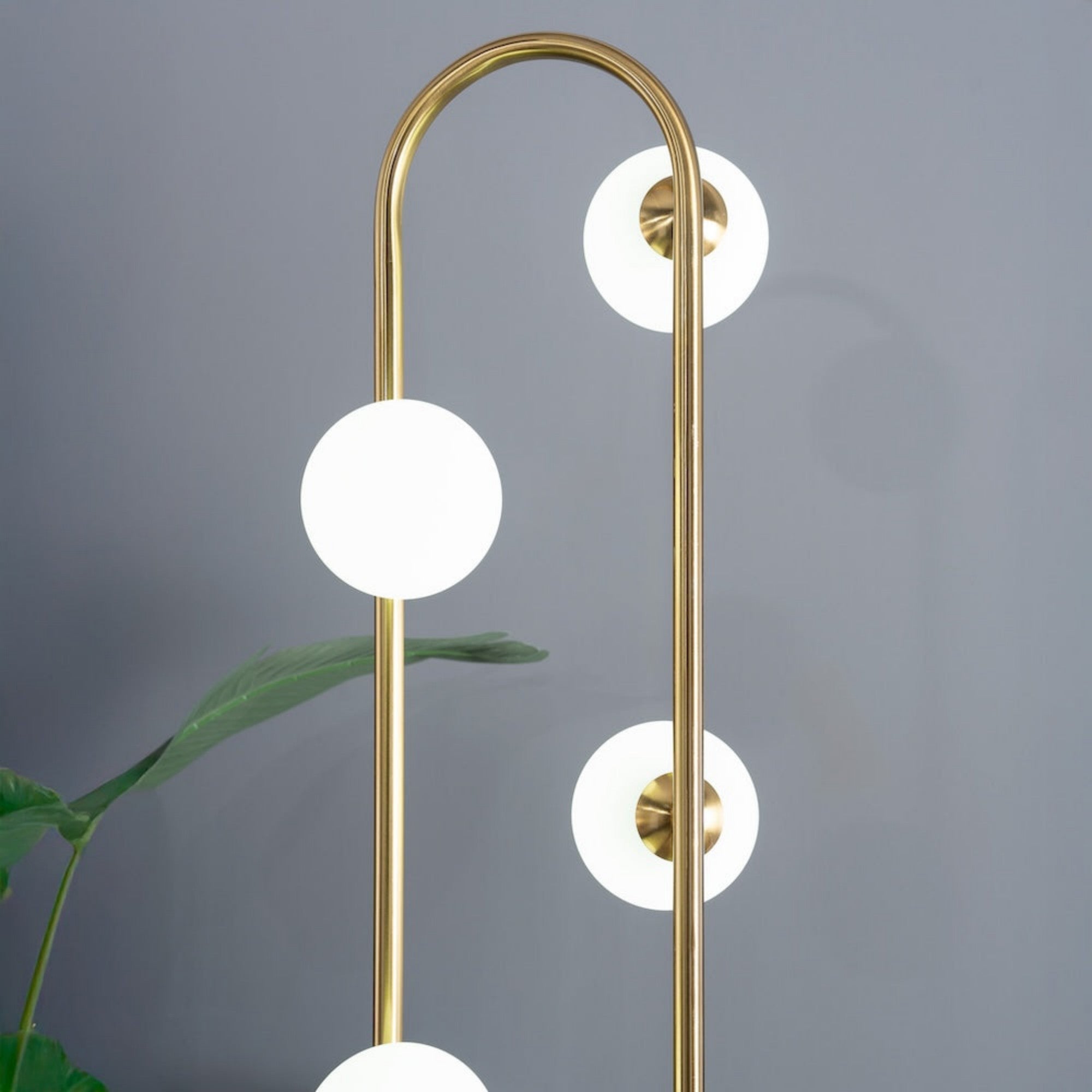 Topaz Modern Floor Lamp