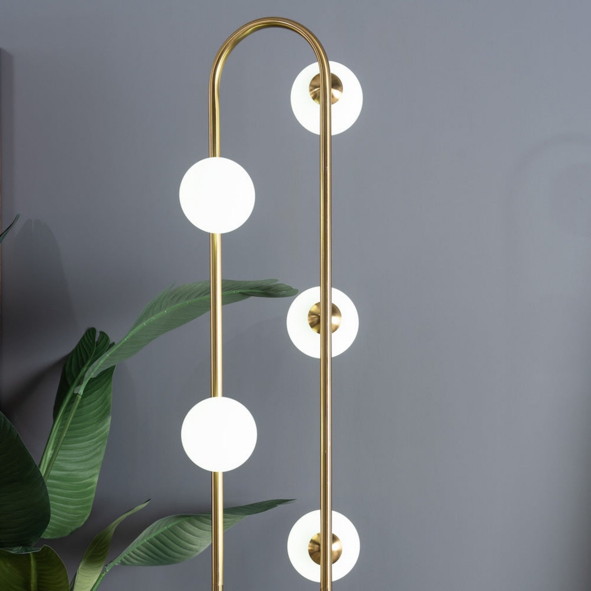 Topaz Modern Floor Lamp