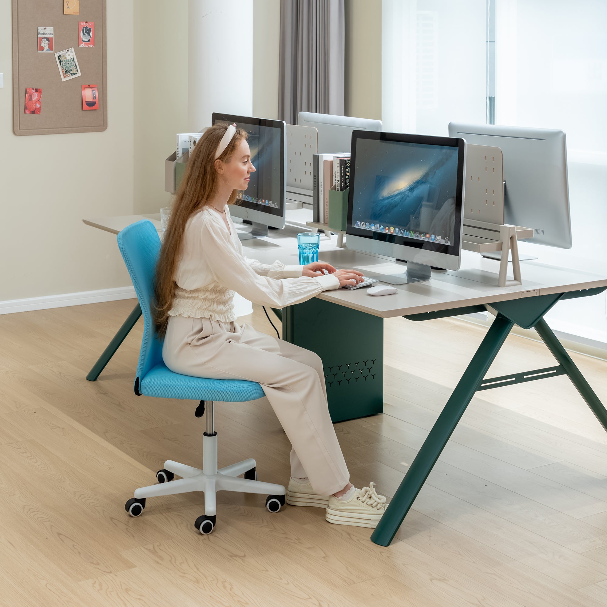 Homy Casa PAEROA BLUE NL Office Chair "19.69'' L x 16.14'' W x 37.01'' H" Ergonomic Mesh Seating