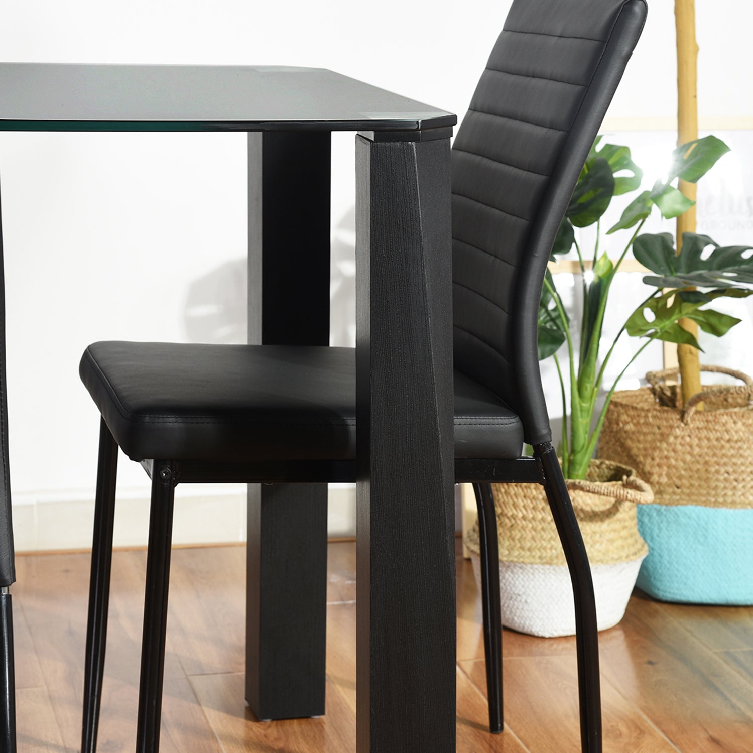 Homy Casa PIRLO Dining Table 47.2” Black Glass Top Modern Kitchen Table
