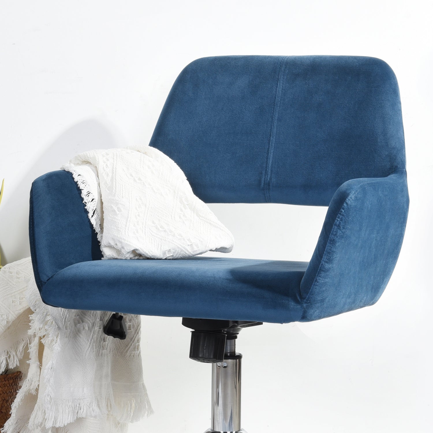 ROSS Velvet Swivel Desk Chair with Arms, Adjustable Height Task Chair on Wheels, Chrome Base, Blush Pink