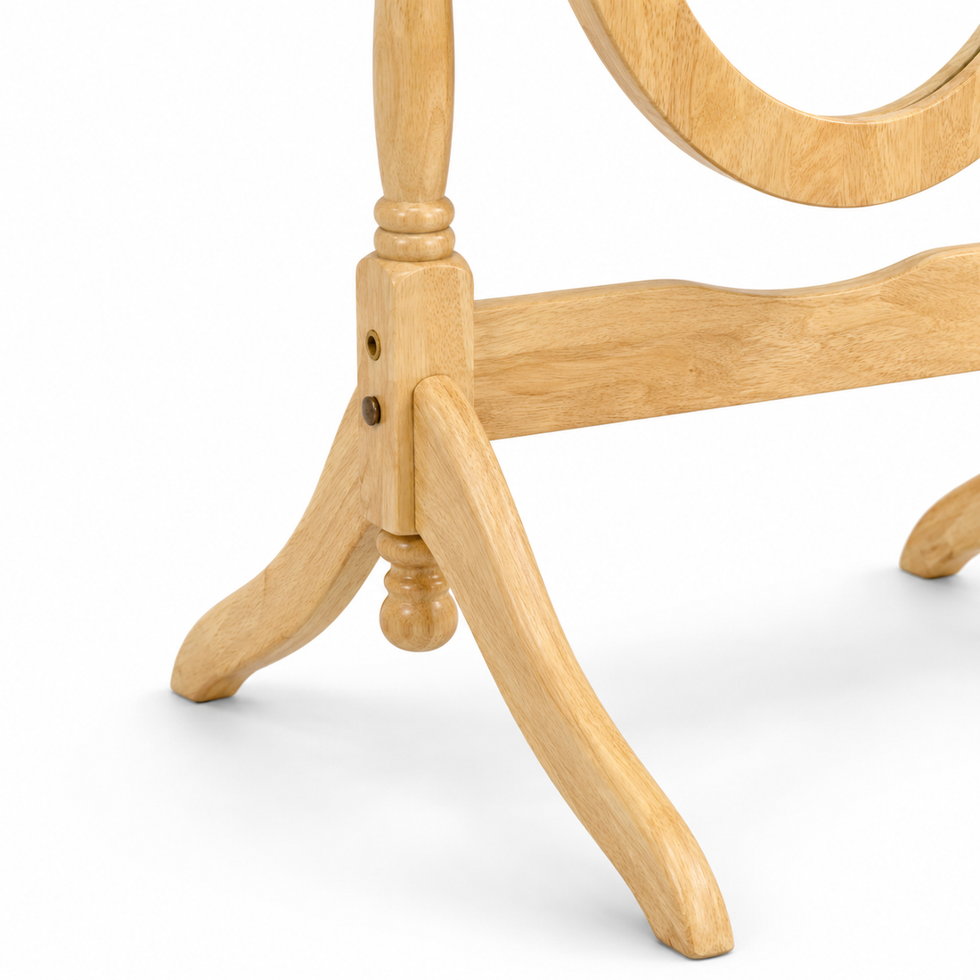 Splayed Sabre Feet