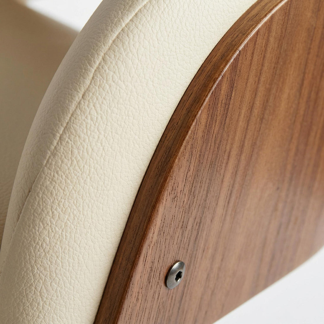 Sculpted Bucket Seat