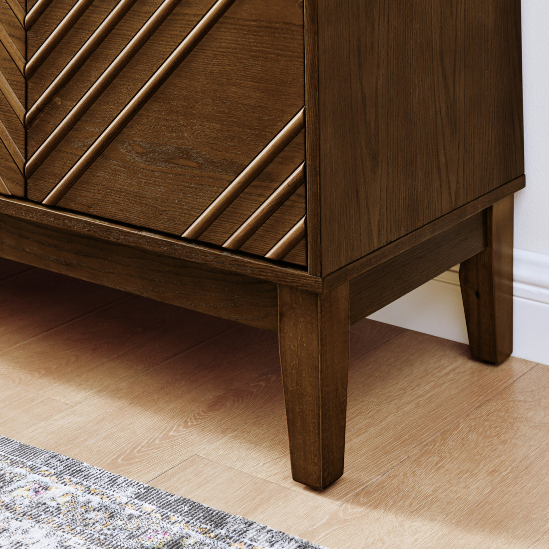Sturdy Poplar Legs