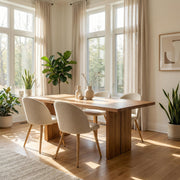 2402290000004_media_2