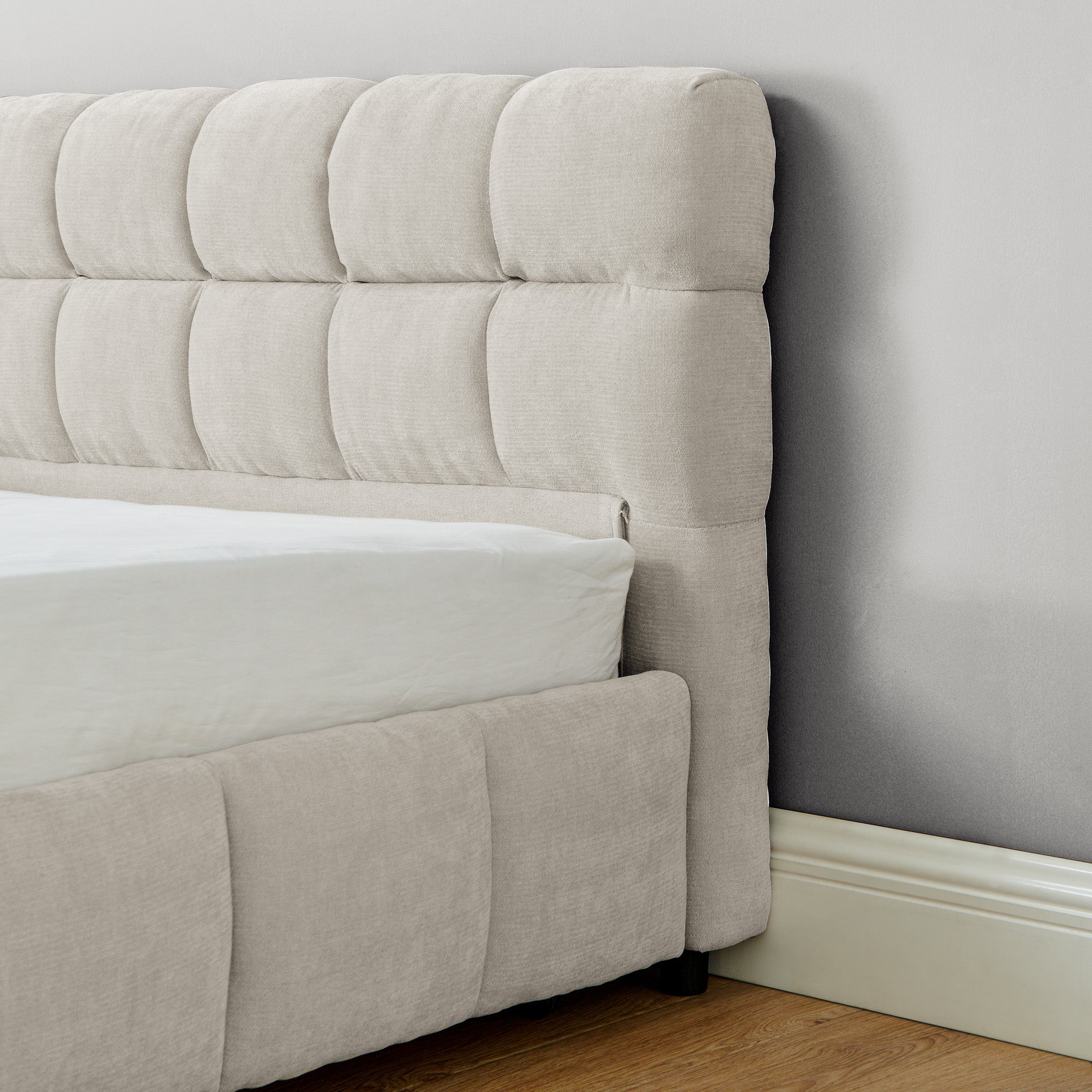 Clara King Chenille Upholstered Storage Platform Bed with 4 Under-Bed Drawers