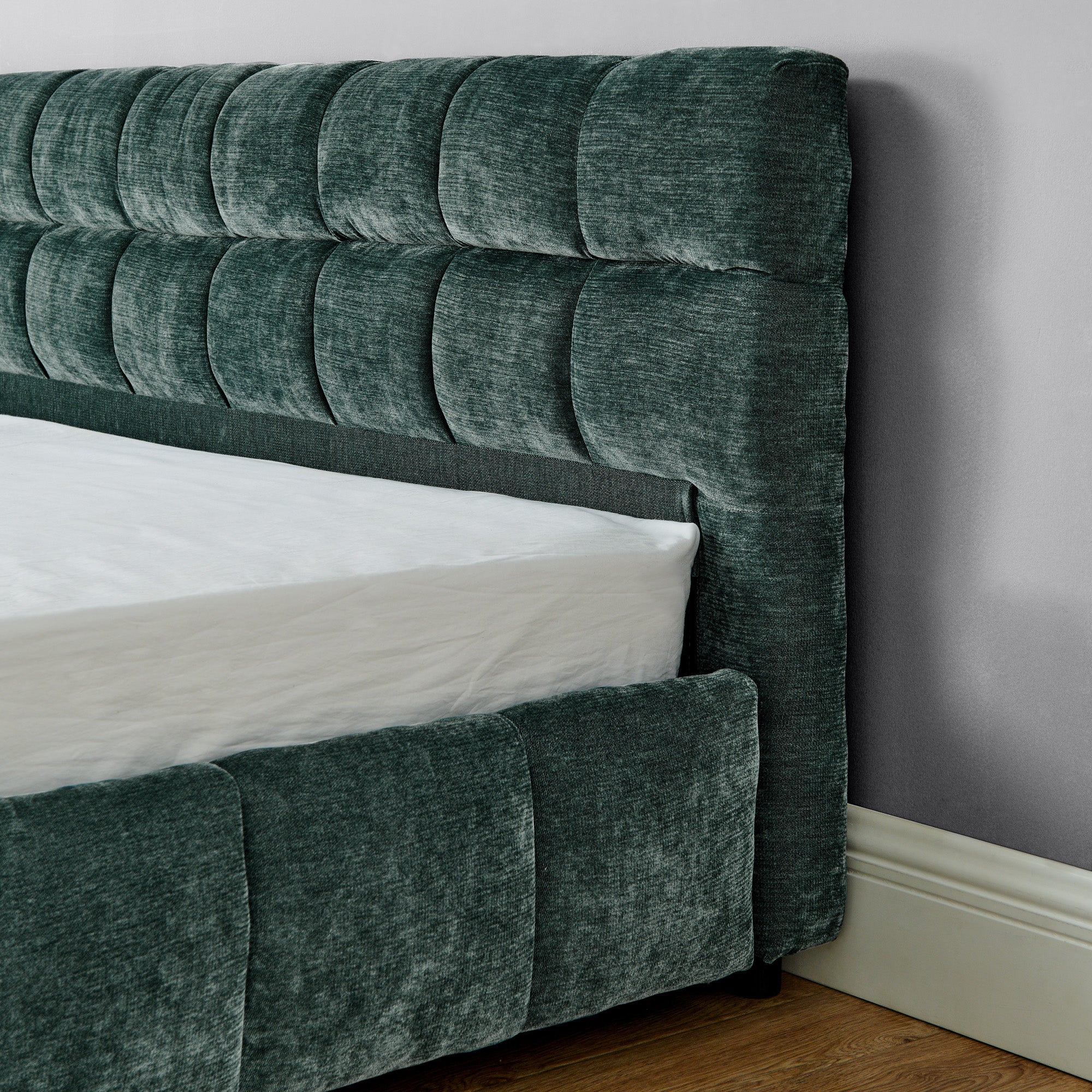 Clara King Chenille Upholstered Storage Platform Bed with 4 Under-Bed Drawers