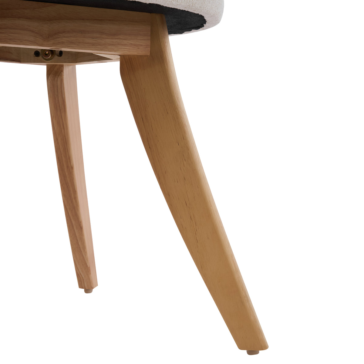 Vanern oak dining chair close-up of the angled solid wood leg