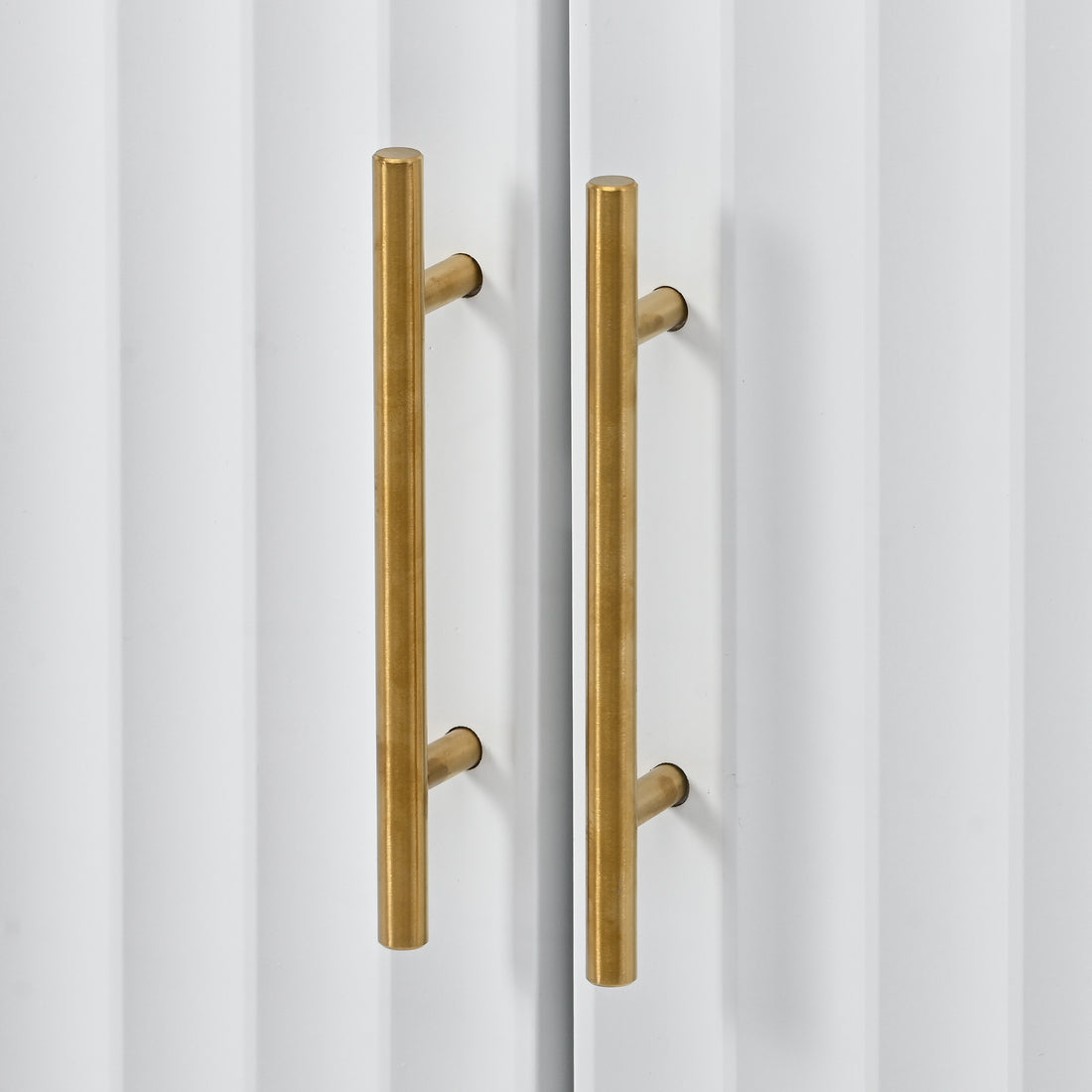 Gold Handle Detail