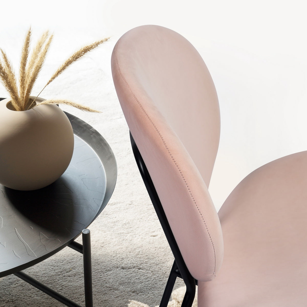 Contemporary and original style armchair very comfortable - GLOBE - HomyCasa